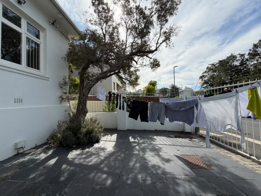 3 Bedroom Property for Sale in Vredehoek Western Cape